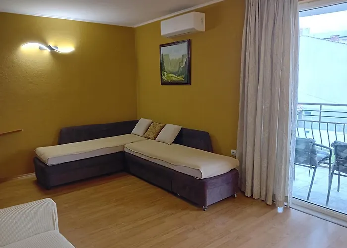 Laura 2 Апартаменты Приморско