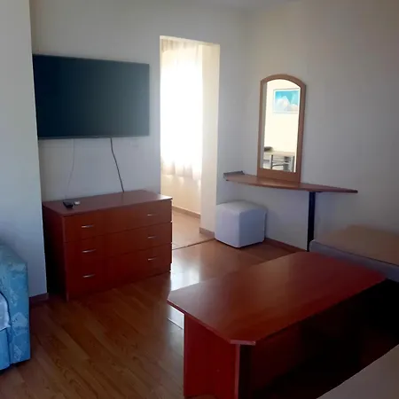 Appartement Laura 2 *